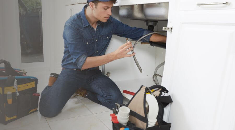 Local tankless water heater installation in Hamilton, MO